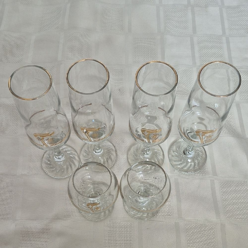 Gold Accent Glassware Set - Picture 11 of 16